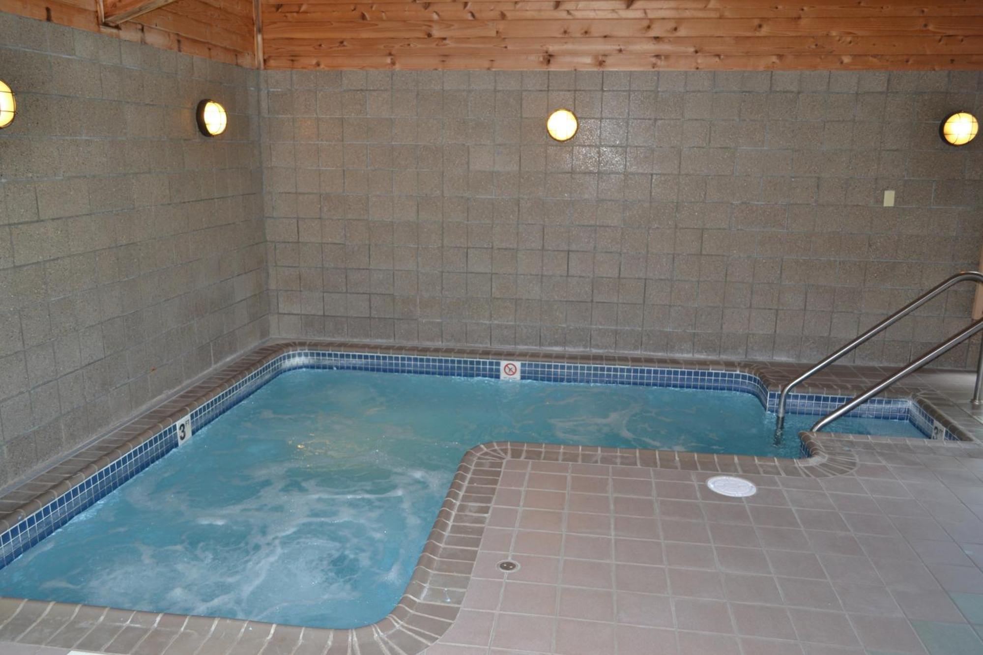 Cobblestone Hotel & Suites - Wisconsin Rapids Eksteriør bilde