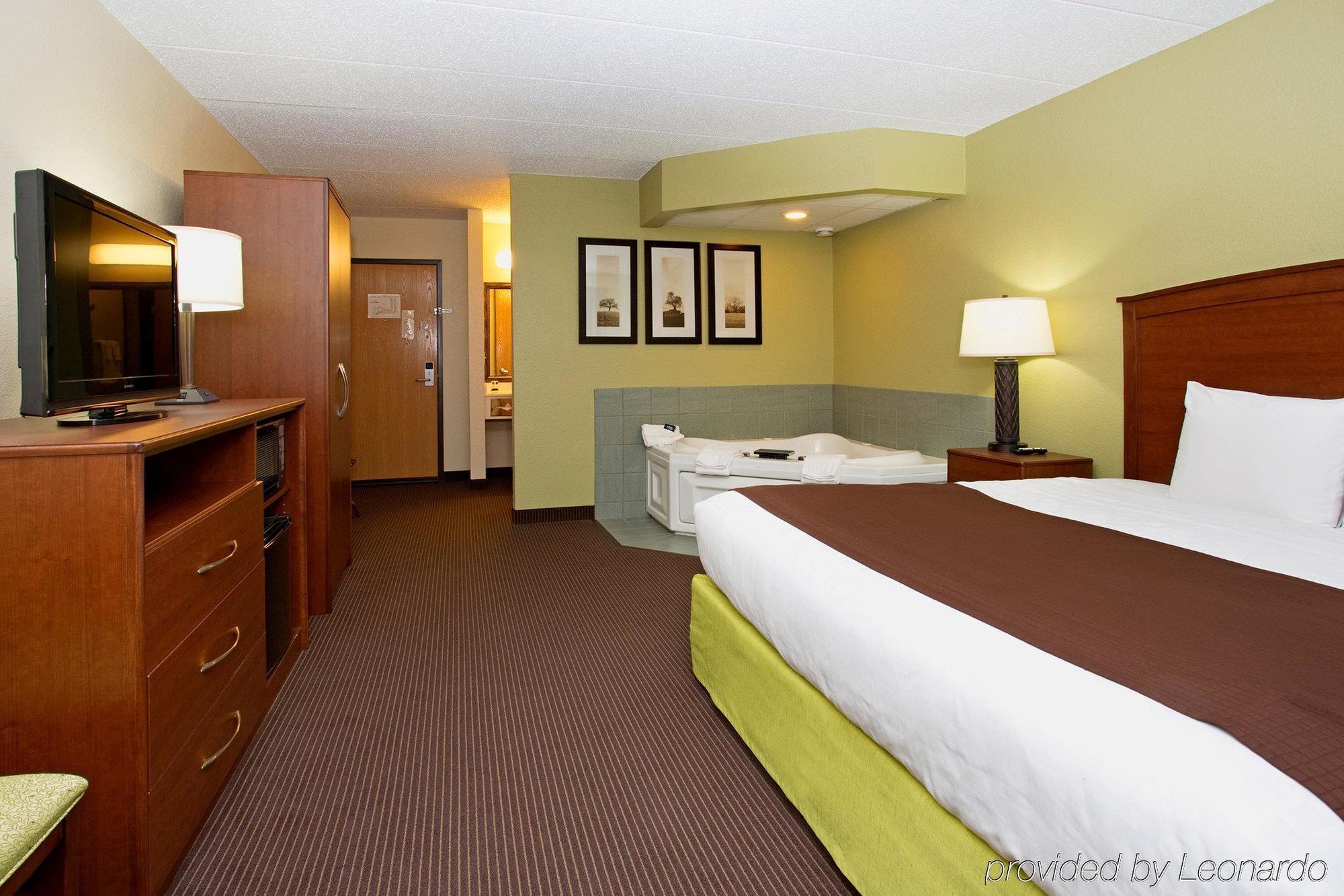 Cobblestone Hotel & Suites - Wisconsin Rapids Eksteriør bilde