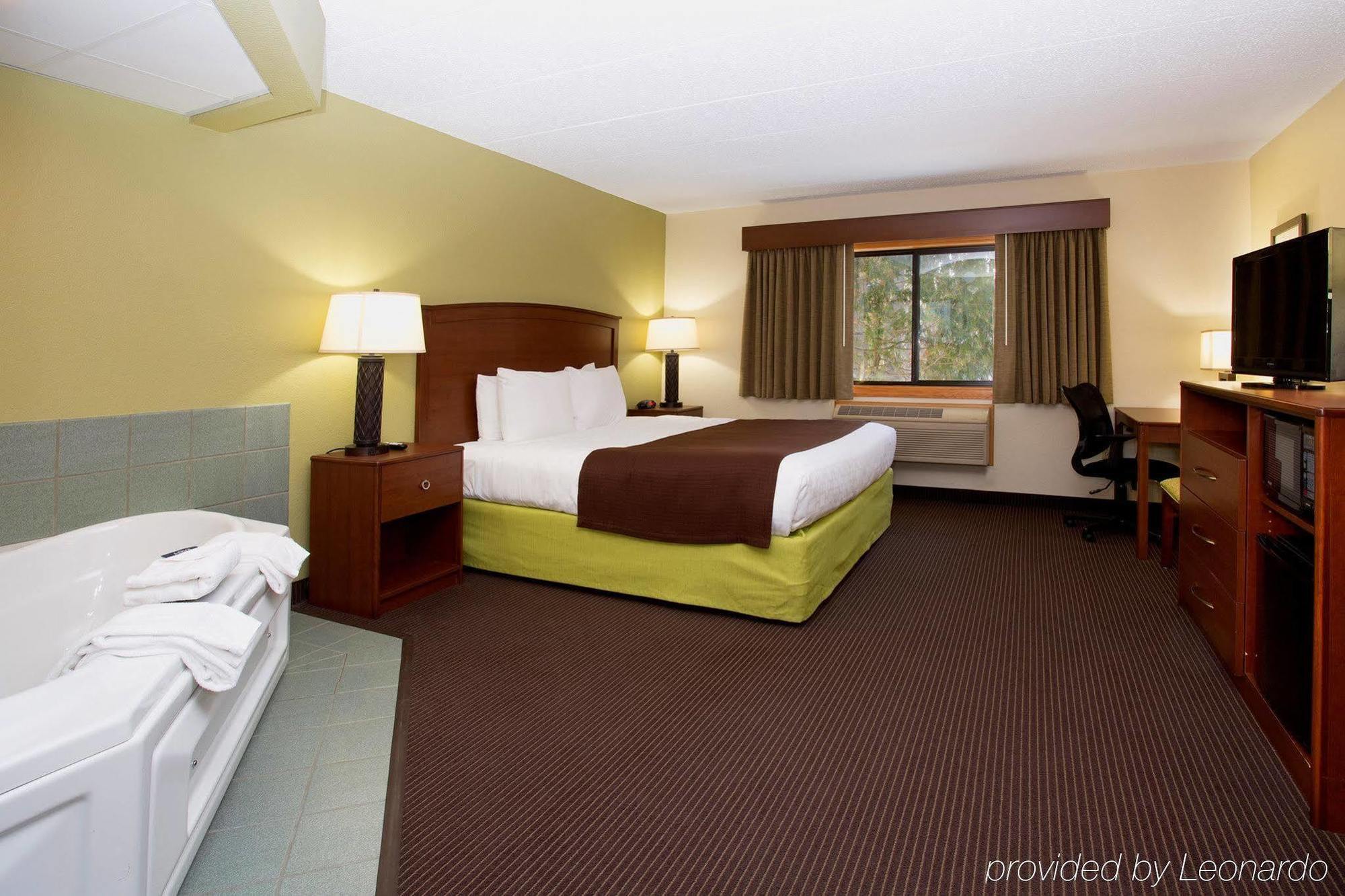 Cobblestone Hotel & Suites - Wisconsin Rapids Eksteriør bilde